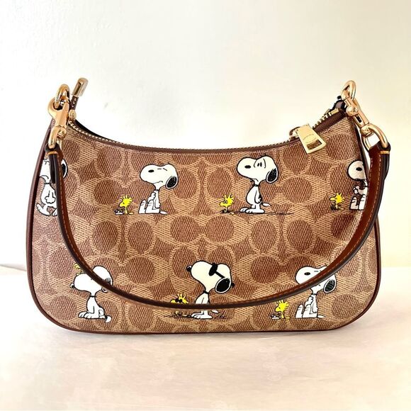 NWT ❤️ Coach X Peanuts Teri Shoulder Bag In Signature Canvas Snoopy Print CBJ88 - Picture 8 of 13